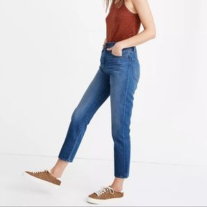 Madewell The Mom Jean, Dark Blue, Size 26